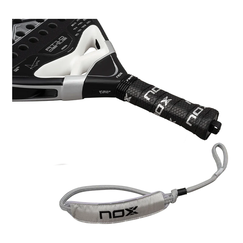 Pala NOX AT10 Genius Attack 18K by Agustin Tapia 2026 - Image 7